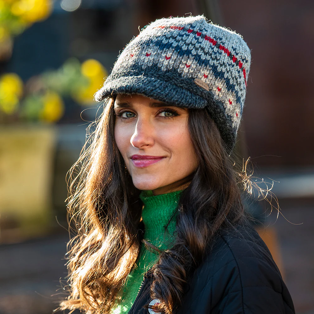 Kusan Brooklyn Beanie Mütze mit Visier Fair Isle - Grau-Anthrazit - Image 3