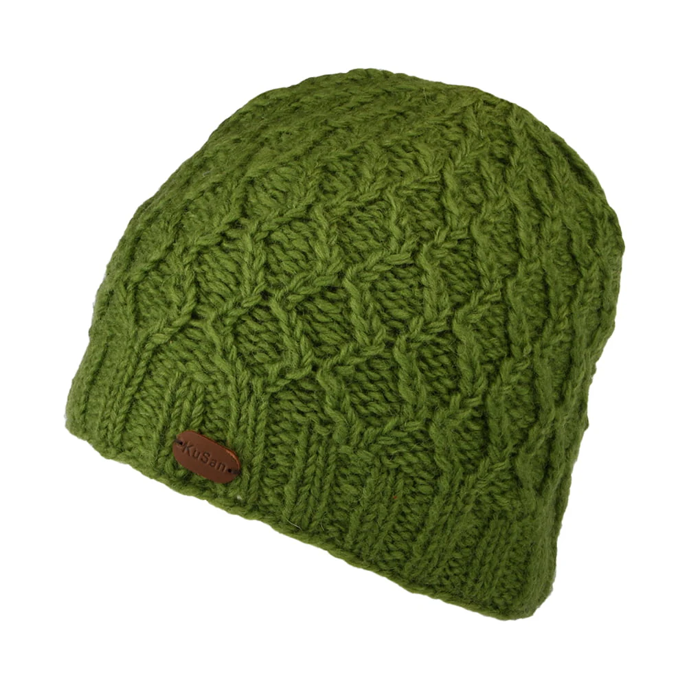 Kusan Brooklyn Beanie Mütze mit Zopfstrickmuster - Olivgrün