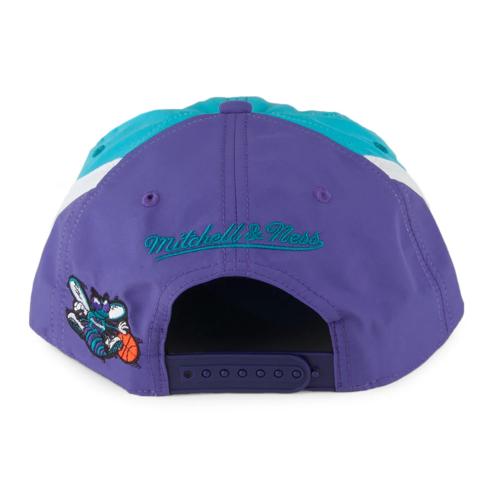 Mitchell & Ness Anorak Charlotte Hornets Snapback Cap - Petrol-Lila - Image 3