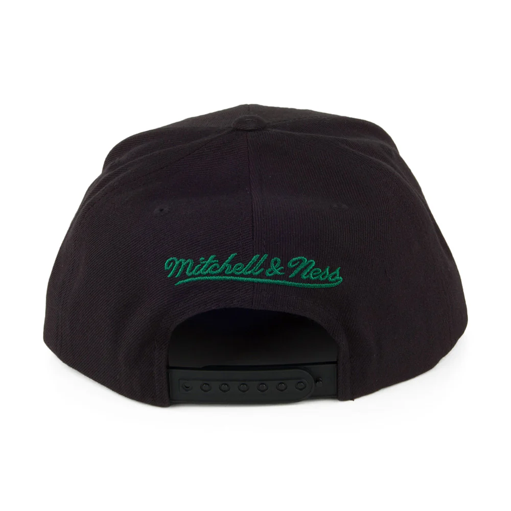 Mitchell & Ness Boston Celtics Snapback Cap - Wool Solid - Schwarz - Image 3