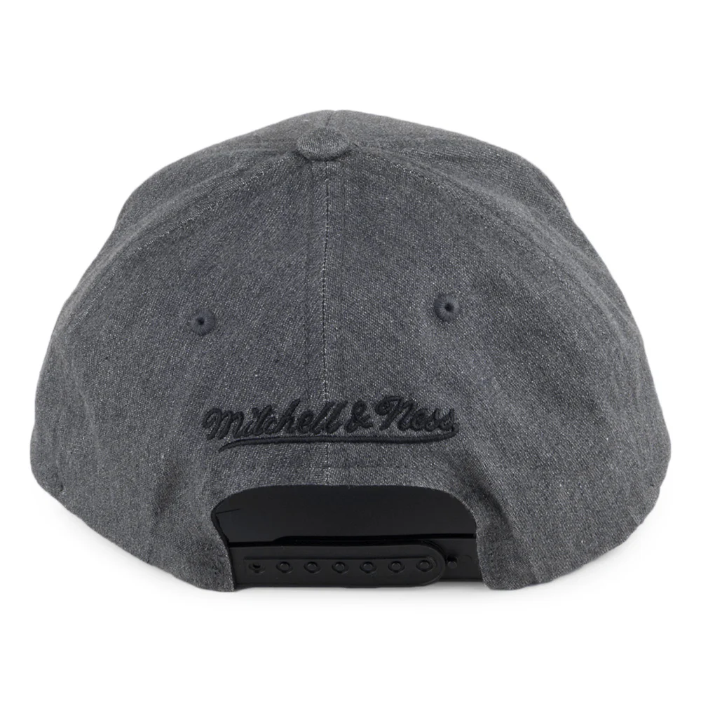 Mitchell & Ness Chicago Bulls Snapback Cap - Heather Melange 110 - Verwaschenes Schwarz - Image 3