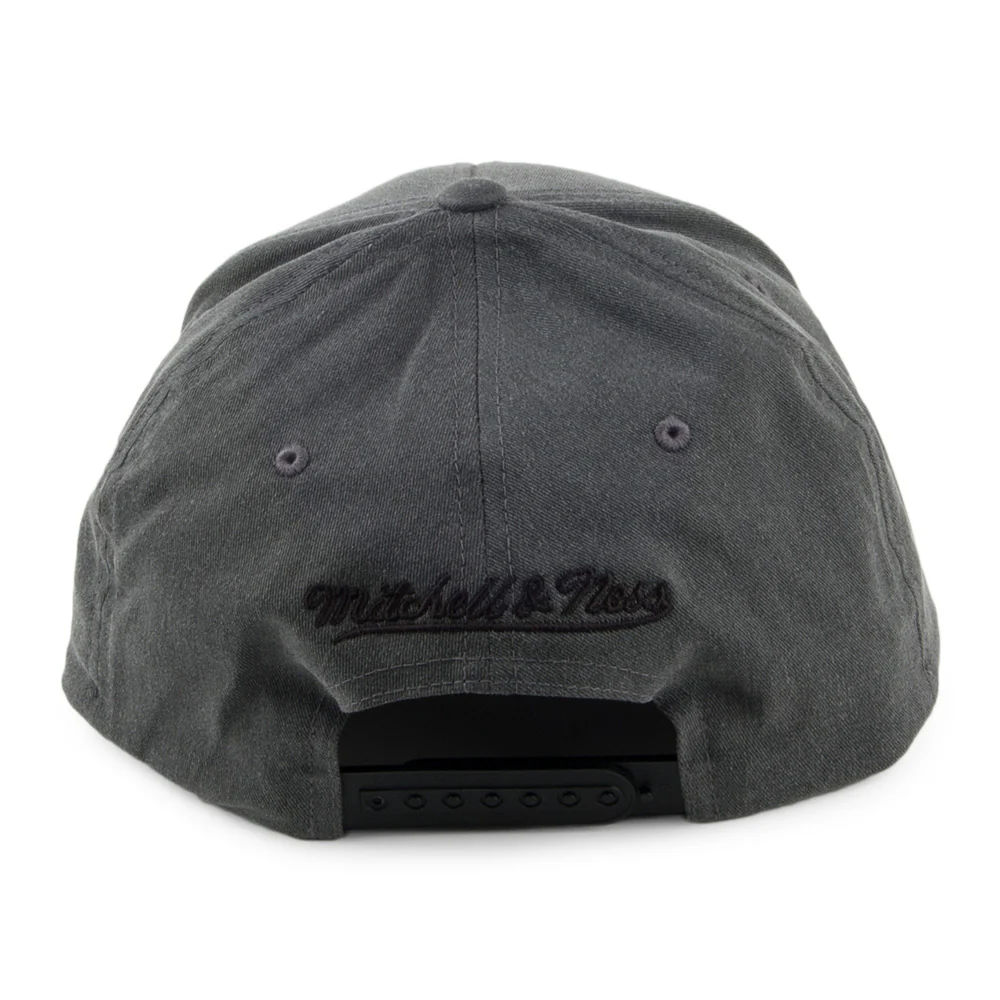 Mitchell & Ness New York Knicks Snapback - Washed Denim 110 - Schwarz - Image 3
