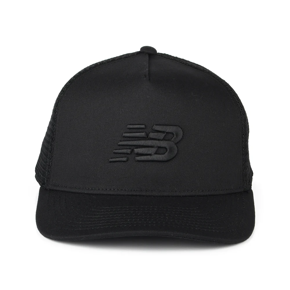 New Balance Sport Essentials Trucker Cap - Schwarz auf Schwarz - Image 2