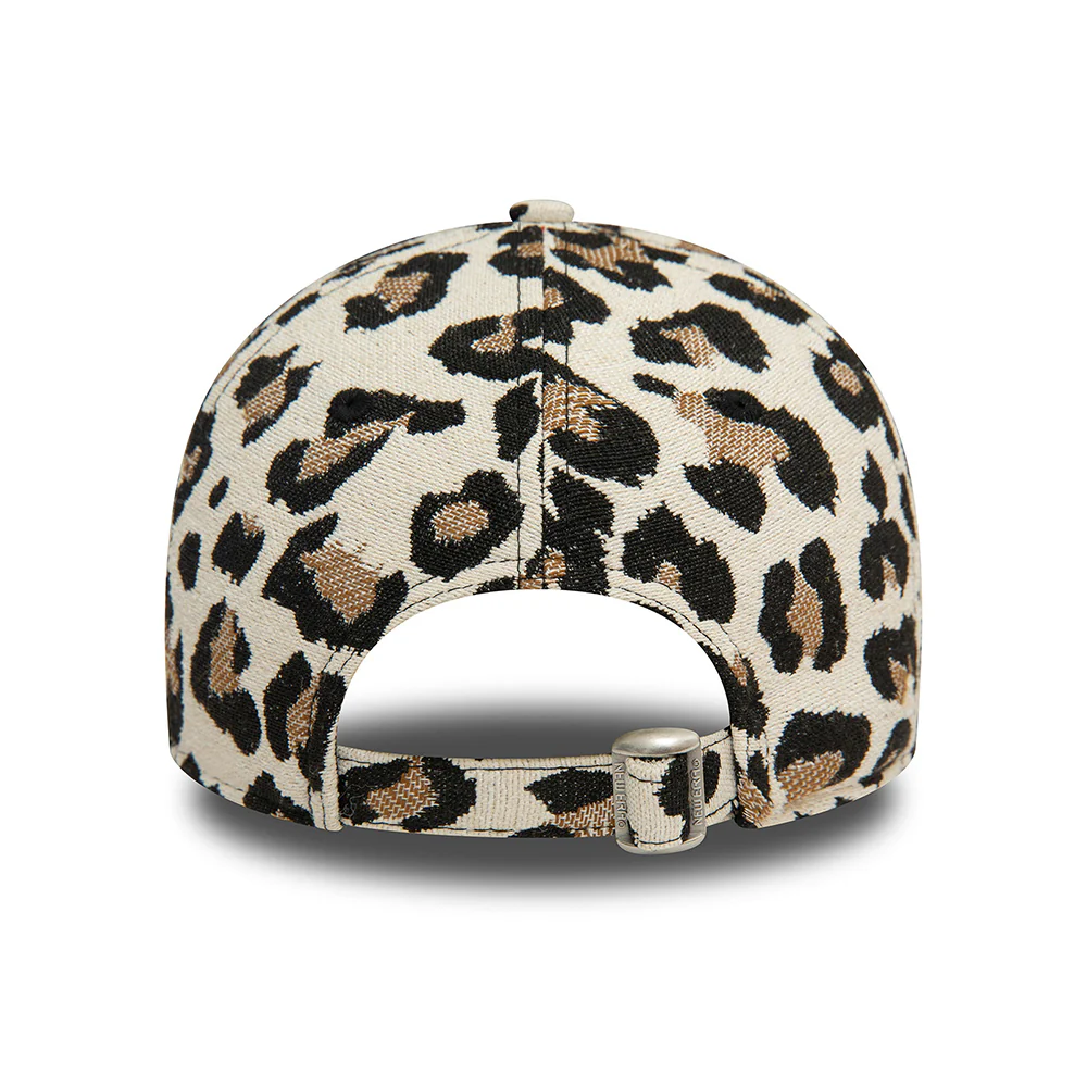 New Era 9FORTY New York Yankees Baseball Cap - MLB AOP Leopard - Beige - Image 4