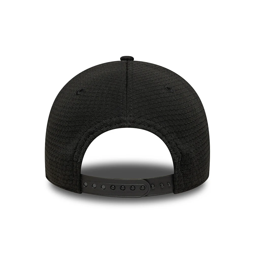 New Era 9FORTY New York Yankees Baseball Cap - MLB Flawless Mesh - Schwarz auf Schwarz - Image 4