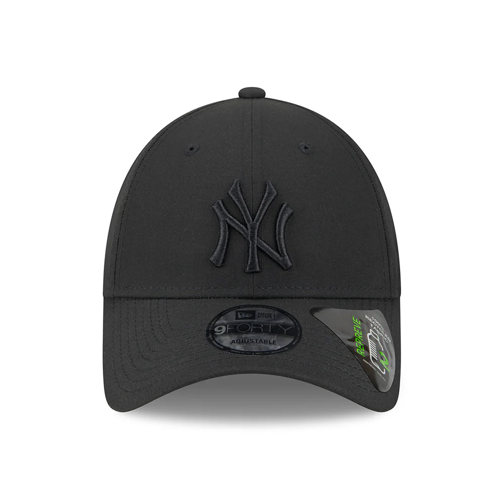 New Era 9FORTY New York Yankees Baseball Cap - MLB Repreve Outline - Schwarz auf Schwarz - Image 2