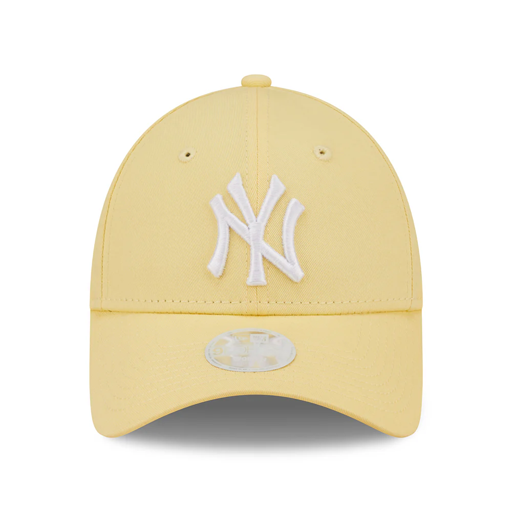 New Era Damen 9FORTY New York Yankees Baseball Cap - MLB League Essential - Hellgelb-Weiß - Image 2