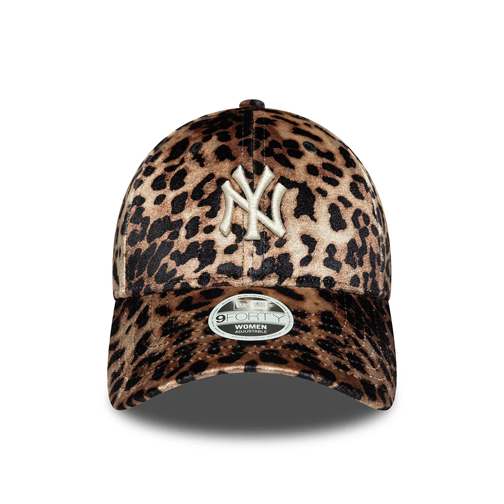 New Era Damen 9FORTY New York Yankees Baseball Cap - MLB Leopard Velour - Braun-Creme - Image 2