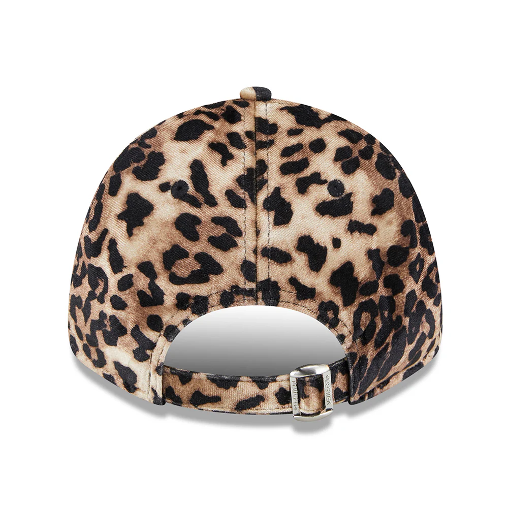 New Era Damen 9FORTY New York Yankees Baseball Cap - MLB Leopard Velour - Braun-Pink - Image 4