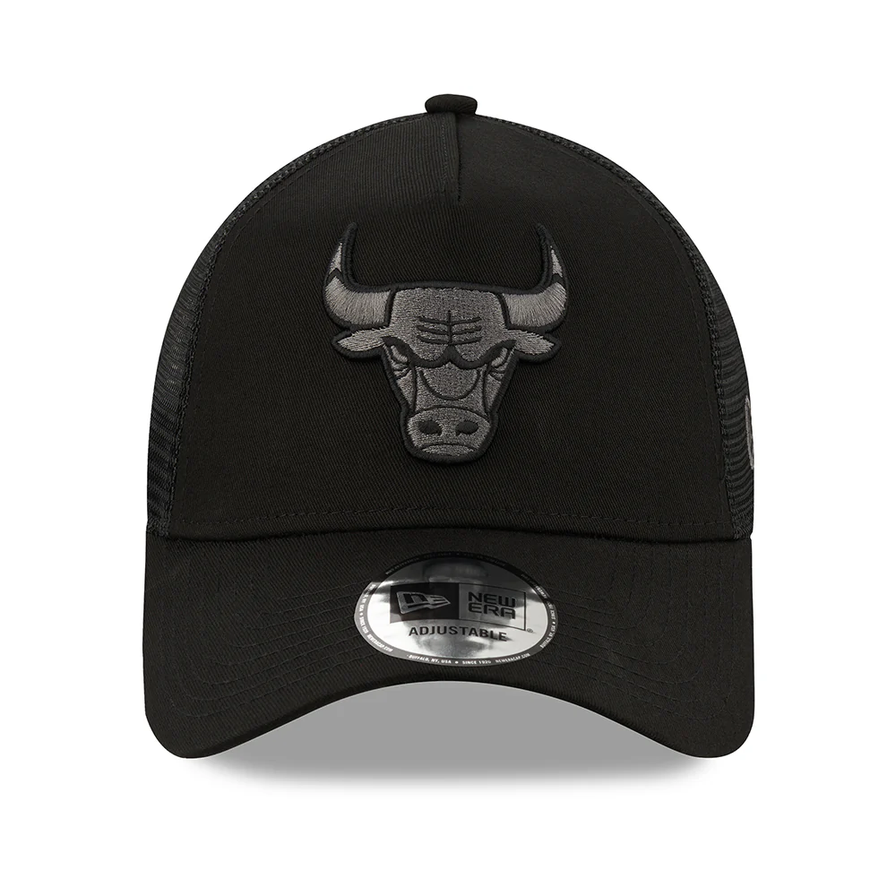 New Era Unisex 9FORTY A-Frame Chicago Bulls Trucker Cap - NBA Black on Black Logo - Schwarz - Image 2