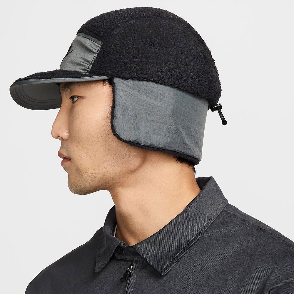 Nike Golf Fly 5 Paneelen Cap mit Ohrenklappen - Schwarz-Grau - Image 3