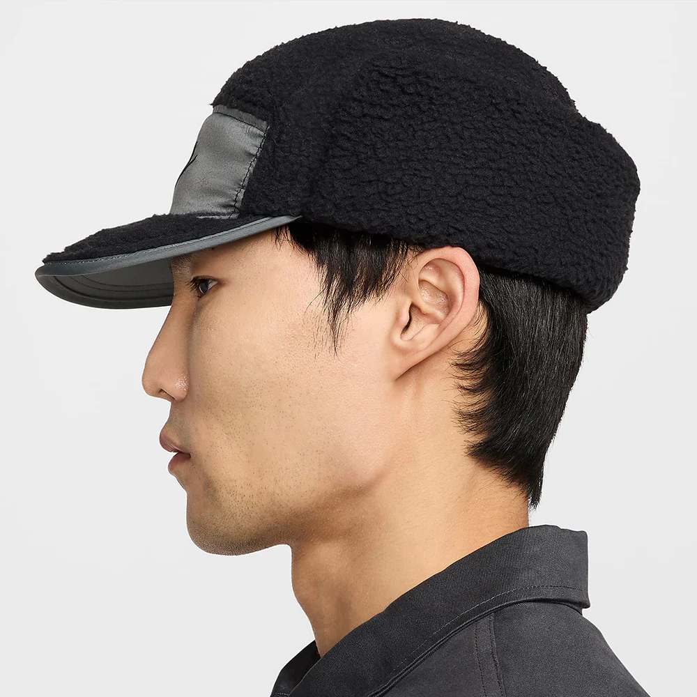 Nike Golf Fly 5 Paneelen Cap mit Ohrenklappen - Schwarz-Grau - Image 4