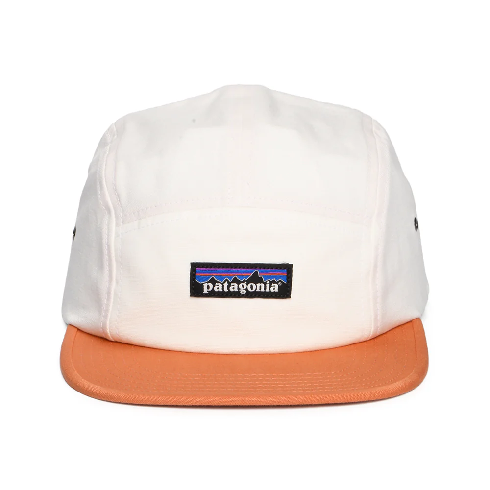 Patagonia P-6 Label Maclure 5 Paneelen Cap aus organischer Baumwolle - Cremeweiß-Rostrot - Image 2