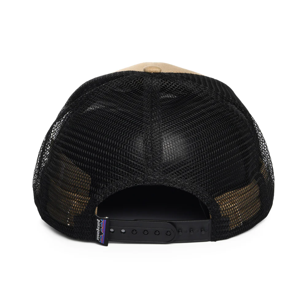 Patagonia P-6 Logo Trucker Cap aus organischer Baumwolle - Hellbraun-Schwarz - Image 3