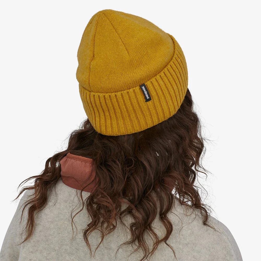 Patagonia Slow Going Patch Brodeo Beanie Mütze aus recycelter Wolle - Senfgelb - Image 4