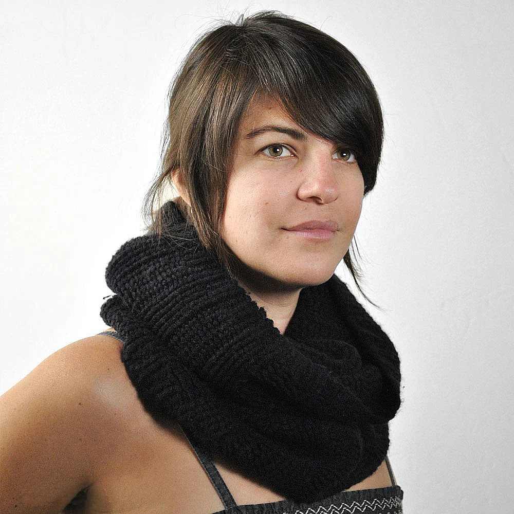 Sur la Tete Schaal Geripptes Strickmuster Großhandel